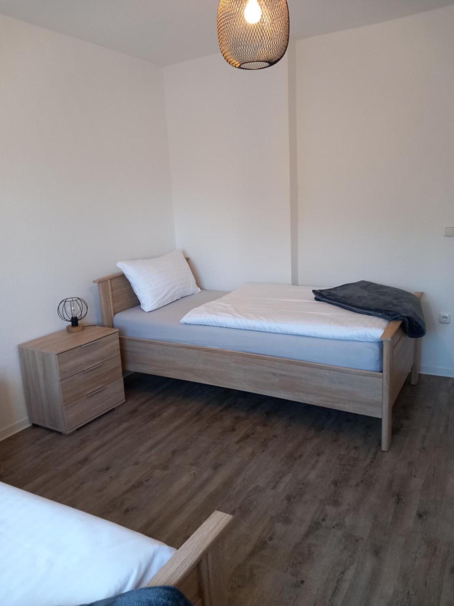 City Apartment Duisburg 1#Netflix &Wlan &Kingsize Bett &Kaffee Maschine & Central & 500M Innenhafen & 2 Min U Bahn Eksteriør billede