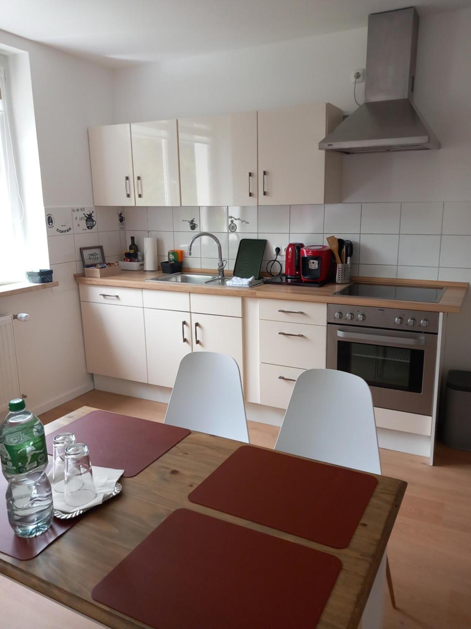 City Apartment Duisburg 1#Netflix &Wlan &Kingsize Bett &Kaffee Maschine & Central & 500M Innenhafen & 2 Min U Bahn Eksteriør billede